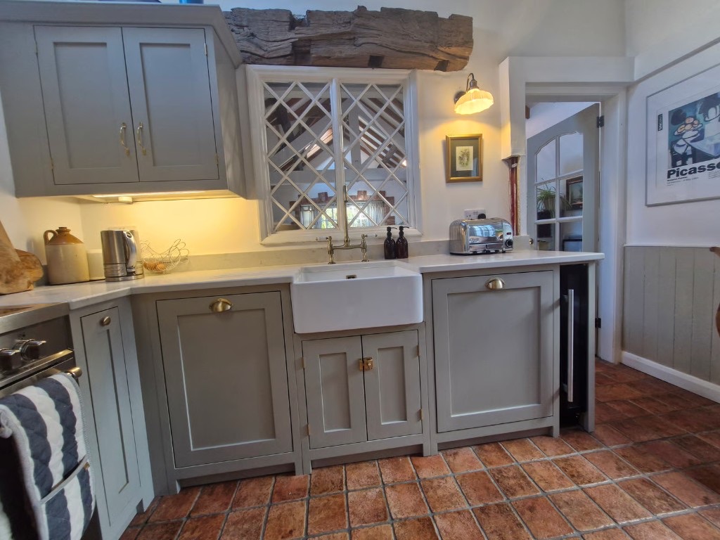 Handmade bespoke kitchen by Pymm Kitchens — photo 11