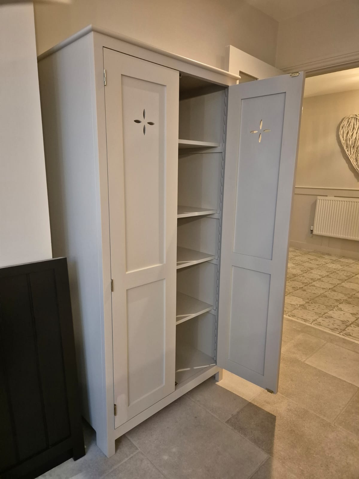 Bespoke kitchen project by Pymm Kitchens — gallery photo 17