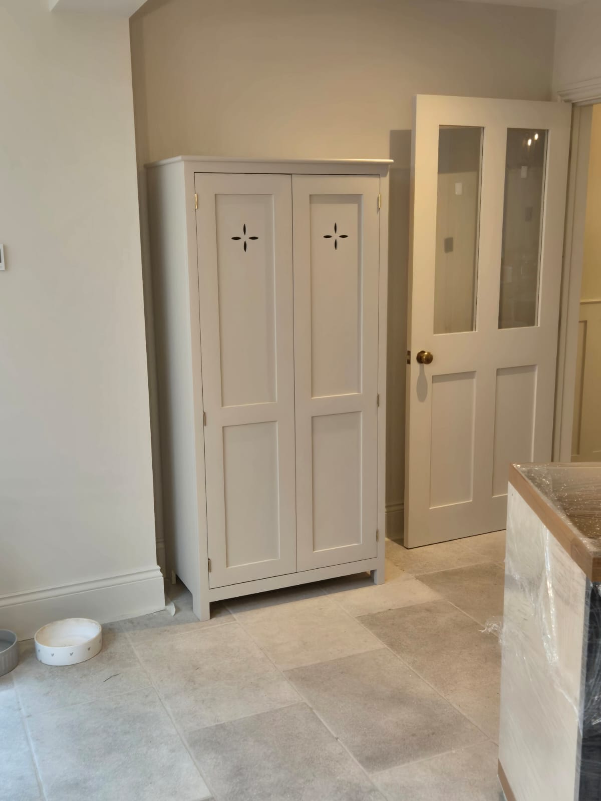 Bespoke kitchen project by Pymm Kitchens — gallery photo 18